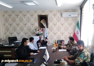 بازدید فرمانده تیپ 36 نیروی زمینی ارتش از آموزشکده فنی و حرفه ای میانه 2