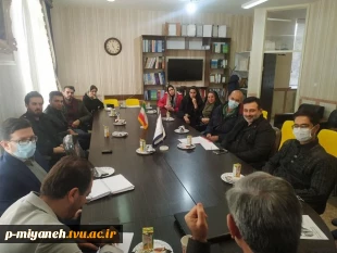 فرماندار ویژه شهرستان میانه: جامعه دانشگاهی می تواند اتاق فکر جهاد تبیین باشد 2