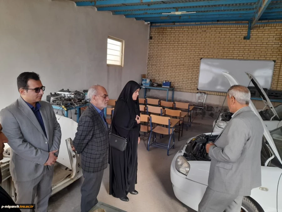 بازدید خانم دکتر عبداللهی؛نماینده مردم در مجلس شورای اسلامی از دانشگاه ملی مهارت مرکز میانه 4